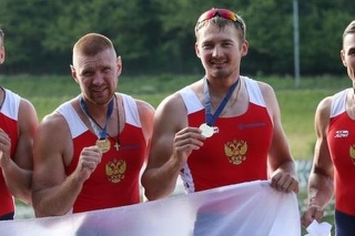 Sergej Fedorovcev (úplne vpravo)