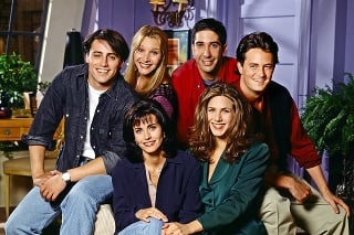 Matthew (napravo) sa preslávil rolou Chandlera v Priateľoch.
