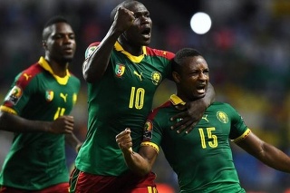 Kamerunskí futbalisti neodleteli na šampionát.