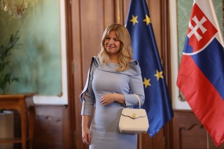 Zuzana Čaputová po príchode do Prezidentského paláca.