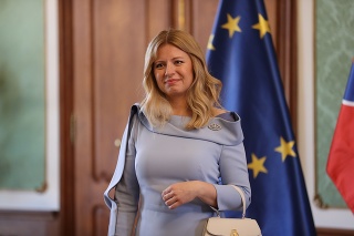 Zuzana Čaputová po príchode do Prezidentského paláca.