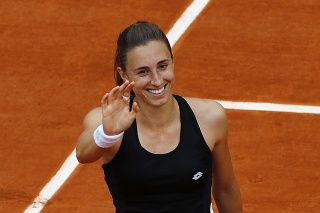 Petra Martičová sa  teší z postupu do osemfinále.