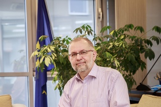 Ladislav Miko je šéfom Európskej komisie. 