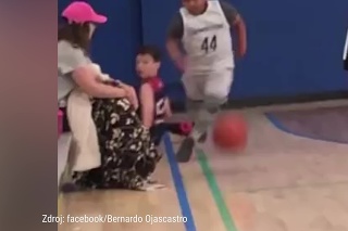 Nechutný skutok matky: Chcela potknúť chlapca na basketbalovom zápase, z reakcie ostala ohromená