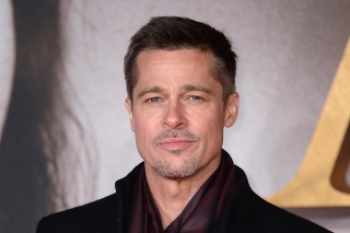 Brad Pitt v novembri 2016 na premiére filmu Allied v Londýne.