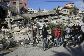 Zničená budova v Gaze.