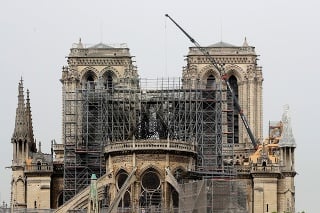 Katedrálu Notre-Dame budú rekonštruovať 5 až 6 rokov.