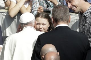 Švédska aktivistka Greta Thunbergová sa stretla s pápežom Františkom.
