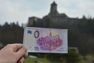 Eurobankovka slúži len ako suvenír, nie je určená do peňažného obehu.