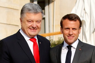 Emmanuel Macron s Petrom Porošenkom
