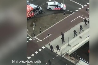 obrazok k videu 16869: Autentické zábery z Utrechtu: Polícia v uliciach krátko po streľbe v električke