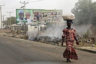 Voľby v Nigérii si vyžiadali obete.