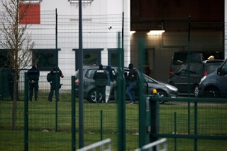 Incident sa odohral vo väznici s vysokým stupňom stráženia v obci Condé-sur-Sarthe na severozápade Francúzska.