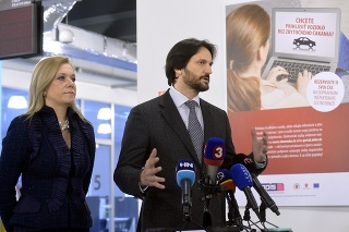 Denisa Saková a Robert Kaliňák v marci 2017.