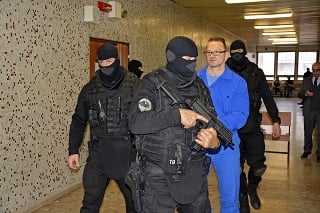 Dušan Borženský (47) opäť žiadal súd o podmienečné  prepustenie, s čím aj uspel.