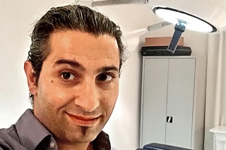 Chirurg Yassin Ghazi (42)