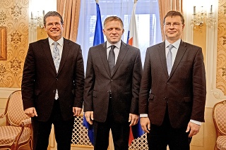 Euroúradníka  zvolil Fico až po tom, čo mu košom dal minister Lajčák.