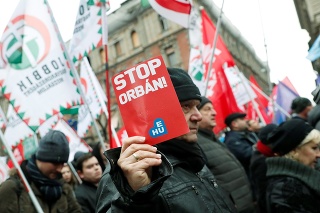 Maďarskí odborári protestovali proti zmenám v zákonníku práce.