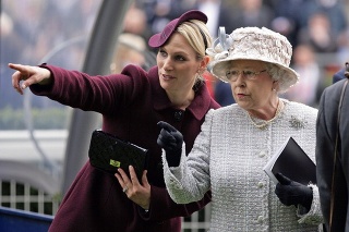 Zara s babičkou kráľovnou Alžbetou II.