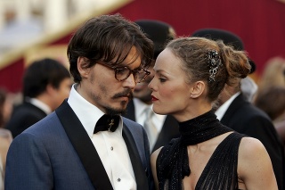 Johnny Depp s bývalou manželkou Vanessou Paradis. 