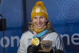 Anastasia  je najúspešnejšou  slovenskou olympioničkou v histórii, odovzdávanie  zlatej medaily si naplno užívala.