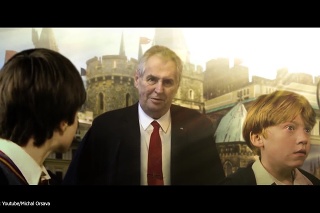 Harry Potter bojoval so Zemanom: VIDEO, ktoré si uťahuje z českých politikov, sa cez noc stalo hitom internetu