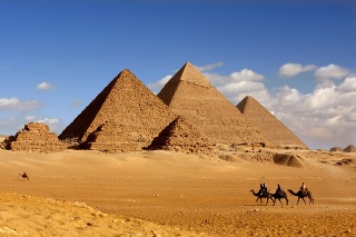 Pyramídy.
