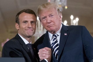 Francúzsky prezident Emmanuel Macron (40) zavítal na prvú štátnu návštevu USA po nástupe Donalda Trumpa (71).