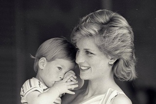 1988: Lady Di s mladším princom Harry.