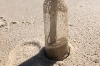 Fľaša, v ktorej bol odkaz nájdený