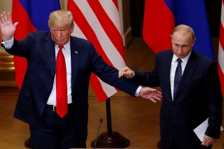 Donald Trump a Vladimir Putin na spoločnom stretnutí.