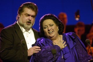 Dvorský a Caballé († 85) vystúpili v Slovenskom národnom divadle v roku 2000. 