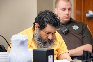Anthony Garcia v súdnej sieni.