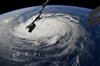 Príchod hurikánu Florence na pobrežie štátov Južná Karolína, Severná Karolína a Virgínia vyvolal obrovskú paniku.