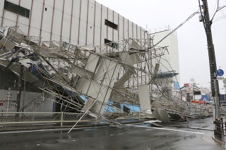 Japonskom sa prehnal tajfún Čebi.