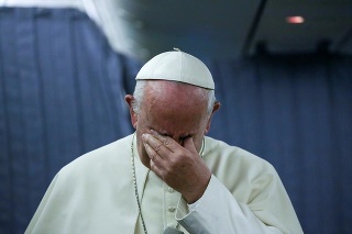 Pápež František prekvapil nevídanou sebakritikou.