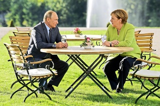 Deň zakončil s Merkelovou v parku na zámku pri Berlíne