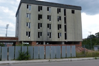 Nedokončená budova hotela Šport v Myjave.