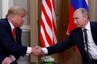 Donald Trump s Vladimirom Putinom počas summitu v Helsinkách