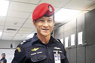 Saman Kunan († 38)  bol bývalým potápačom  thajského námorníctva.