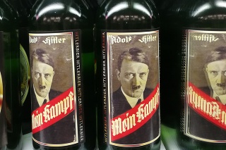 V Taliansku natrafíte na alkohol s Hitlerom.