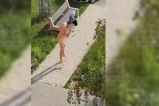 Obyvatelia sídliska zažili ŠOK! Pod oknami im vyčíňal nahý muž: Koniec VIDEA vás dorazí