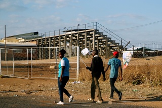 Štadiónom v Zimbabwe počas vystúpenia prezidenta otriasol výbuch.