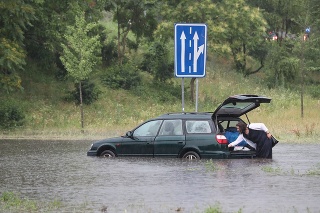 V stredu po búrke bola Bratislava pod vodou. 