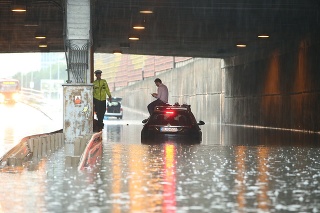 V stredu po búrke bola Bratislava pod vodou. 