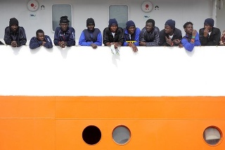 Taliansko čelí novej vlne migrantov.