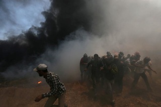 Izraelská streľba na protestujúcich Palestínčanov si vyslúžila medzinárodnú kritiku.