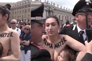 Vo Vatikáne kojila hore bez priamo na námestí: Polícia sa vrhla na ženu s dieťaťom v rukách!