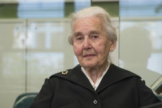 Ursula Haverbecková sa neslávne preslávila popieraním holokaustu.