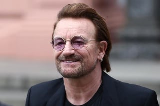 Líder írskej skupiny U2 Bono.